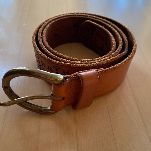 Lucky Brand Leather Belt - Picture 2 of 16